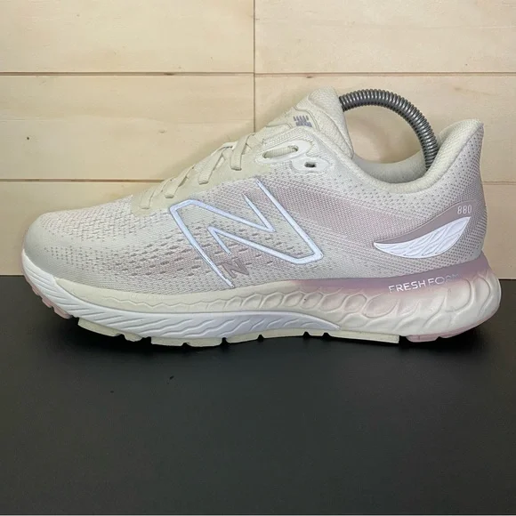 New Balance Fresh Foam 880 v12 White Women's Size 10 Running Shoes B W880Z12 - Picture 4 of 11